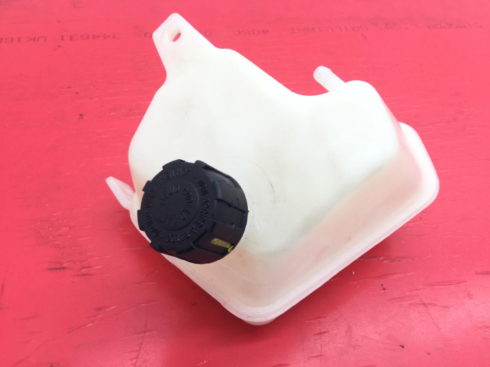 Piaggio vespa gts ie abs km 0 300 vaso espansione radiatore e tappo 2016 2018 ma3300 - ma5200