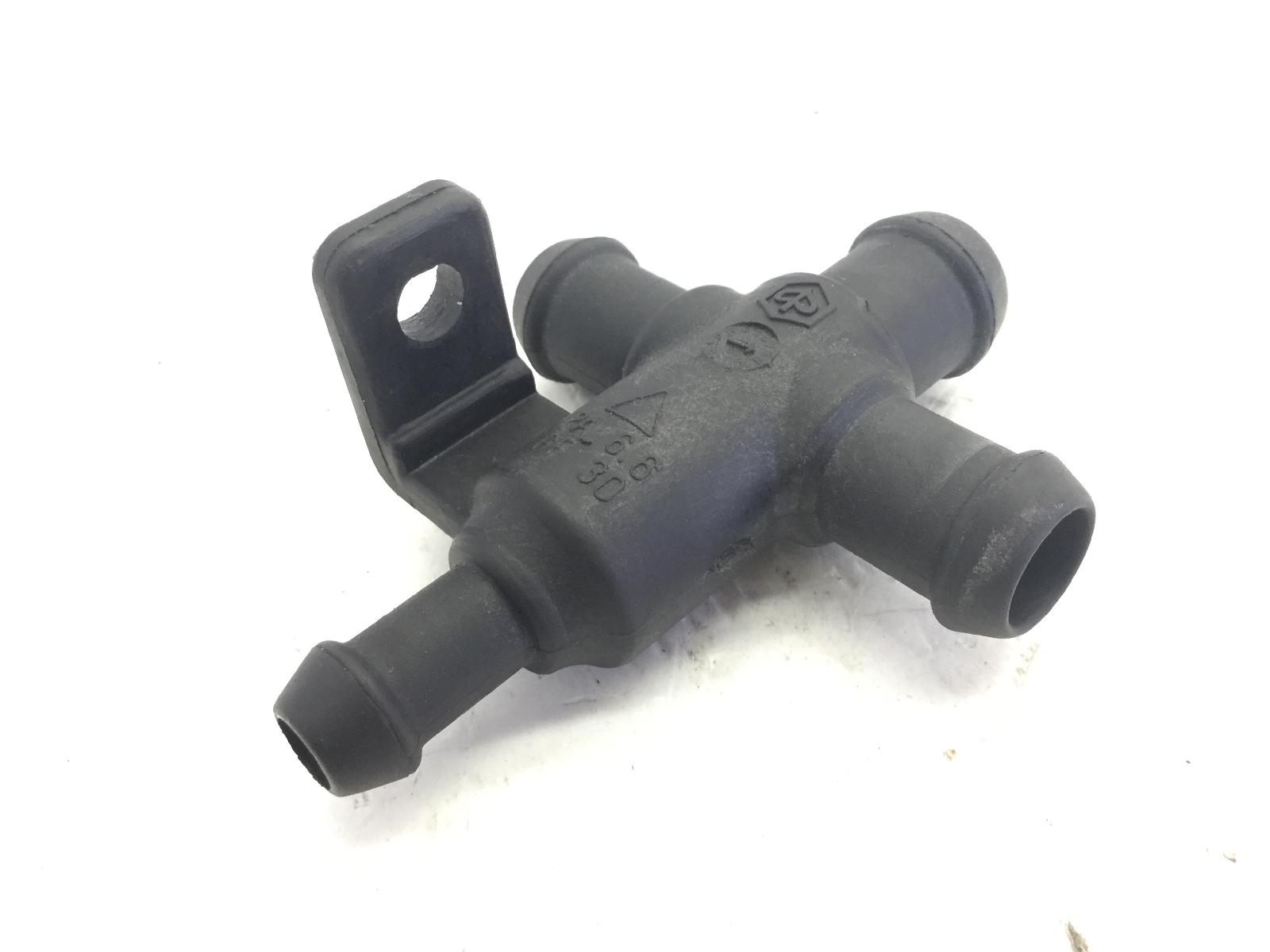 Piaggio vespa gts ie abs km 0 300 raccordo tubi acqua radiatore 2016 2018 ma3300 - ma5200