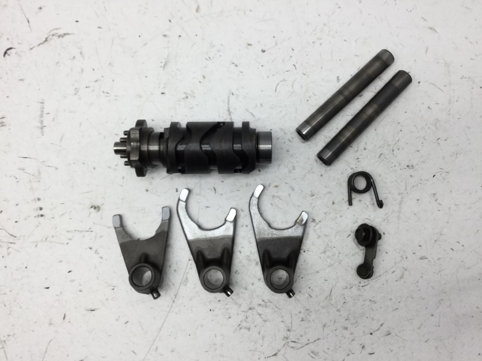 Suzuki marauder vz 800 desmo desmodromico e forchette cambio 1997 2002 af111