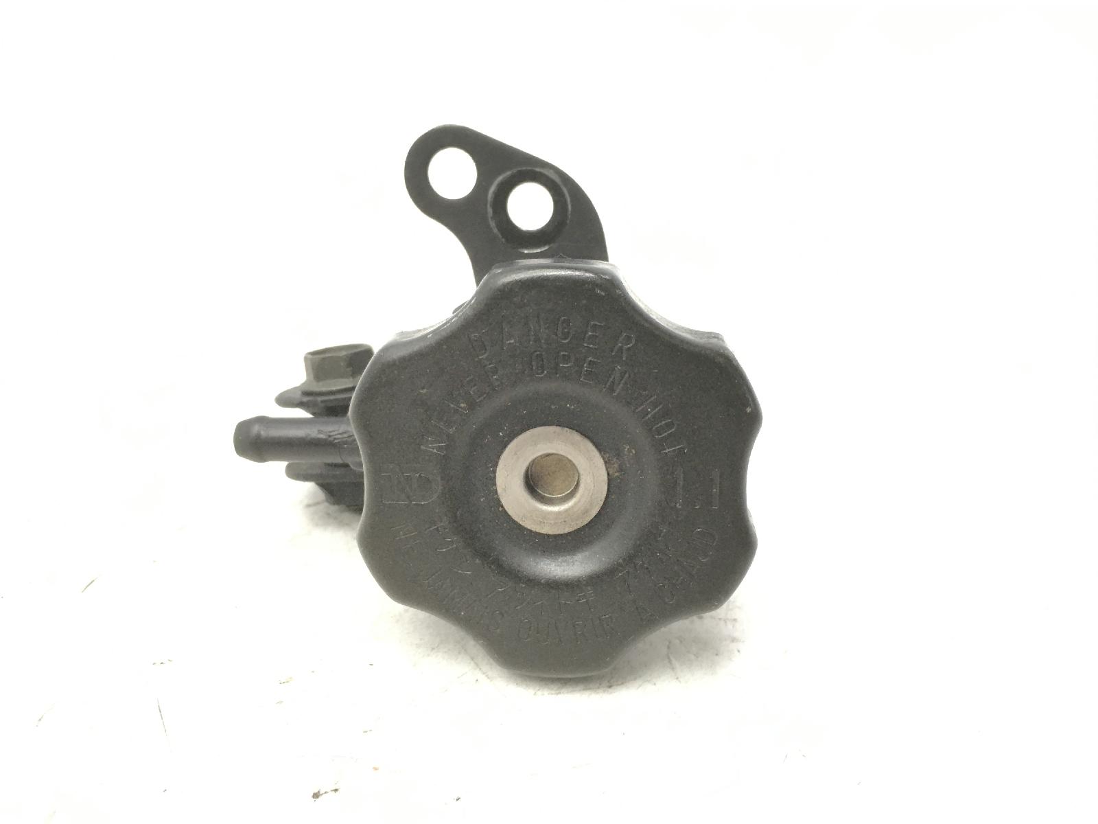 Suzuki marauder vz 800 tappo radiatore con bocchettone 1997 2002 af111