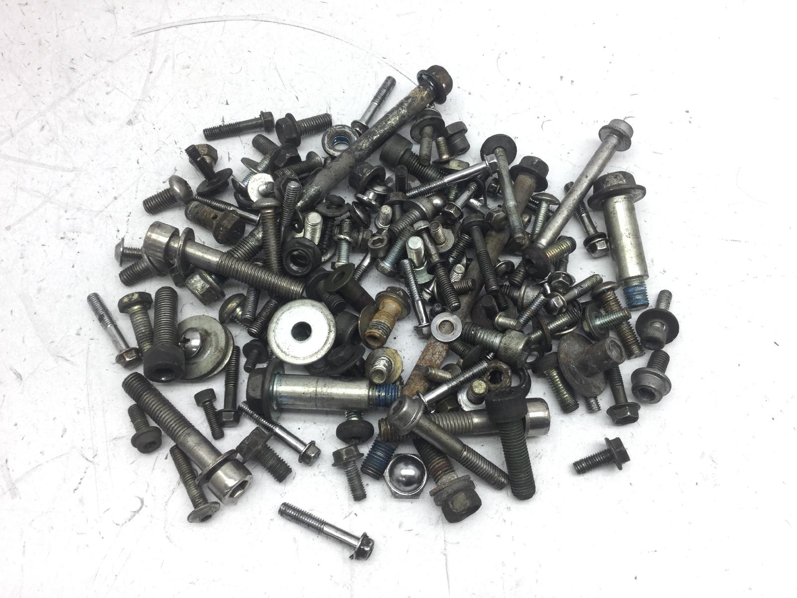 Suzuki marauder vz 800 kit viti bulloni bulloneria telaio 1997 2002 af111