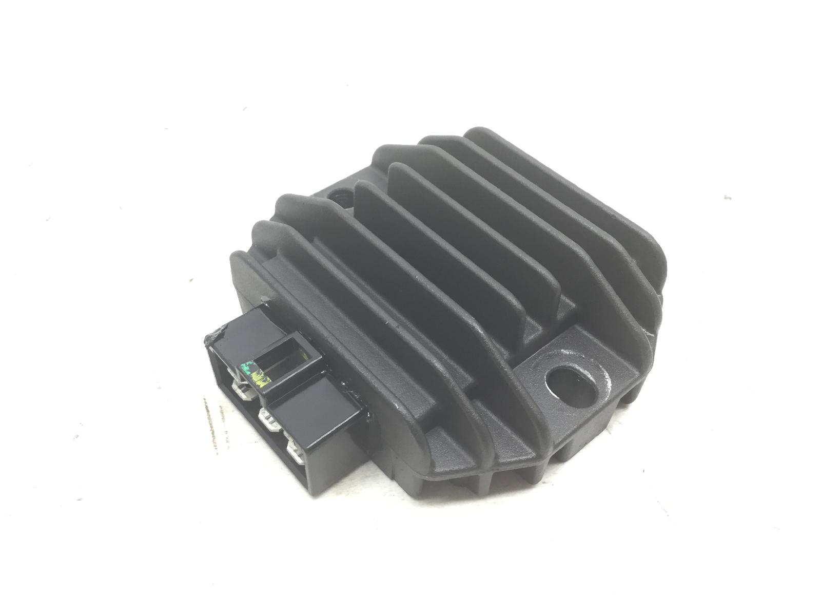 Piaggio liberty iget abs 125 regolatore di tensione corrente 2015 2019 ma4100