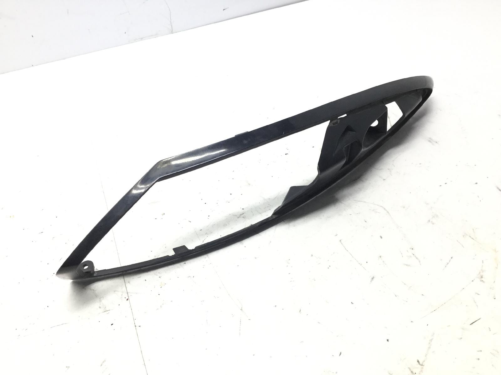 Piaggio liberty iget abs 125 supporto modanatura destra fanale posteriore 2015 2019 ma4100