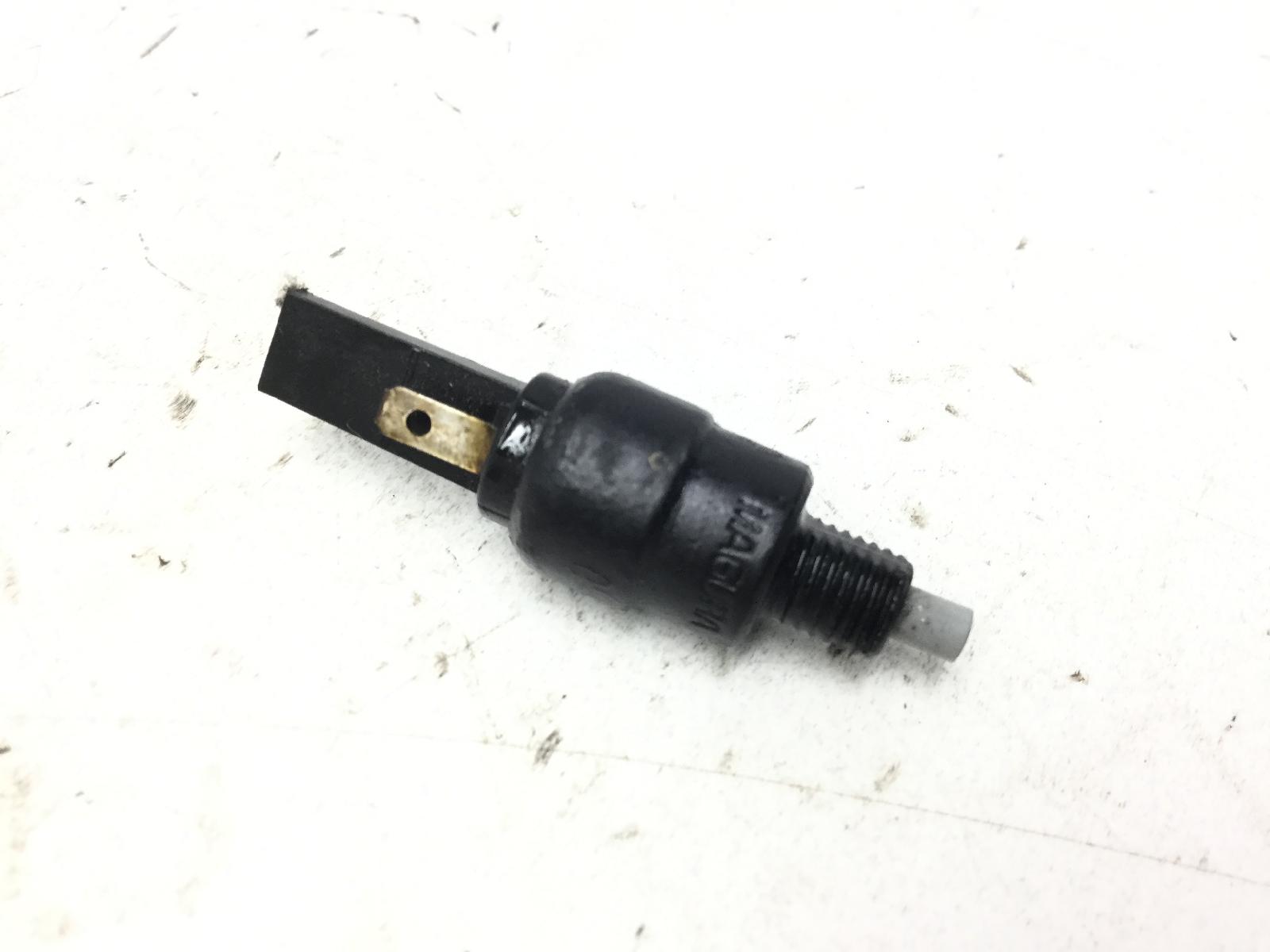 Aprilia leonardo 125 sensore pulsante stop microstop freno posteriore 1999 2000 mb03