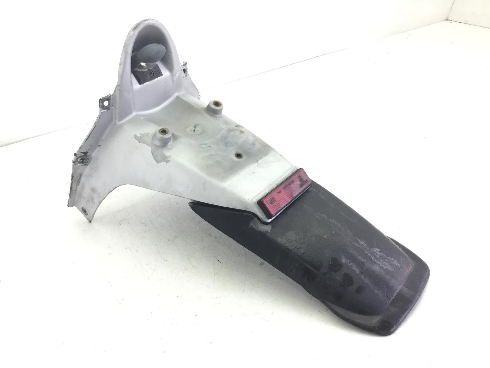Aprilia leonardo 125 parafango posteriore portatarga e supporto luce 1999 2000 mb03