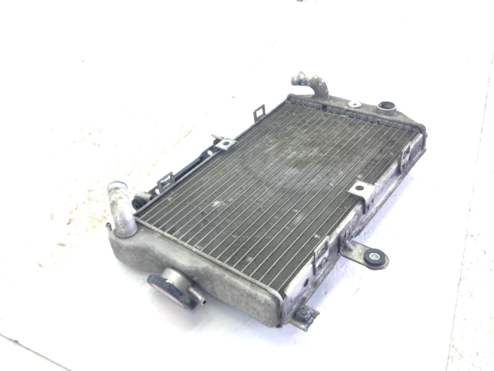 Suzuki burgman abs l0 650 radiatore acqua liquido raffreddamento motore 2010 2010 bu132
