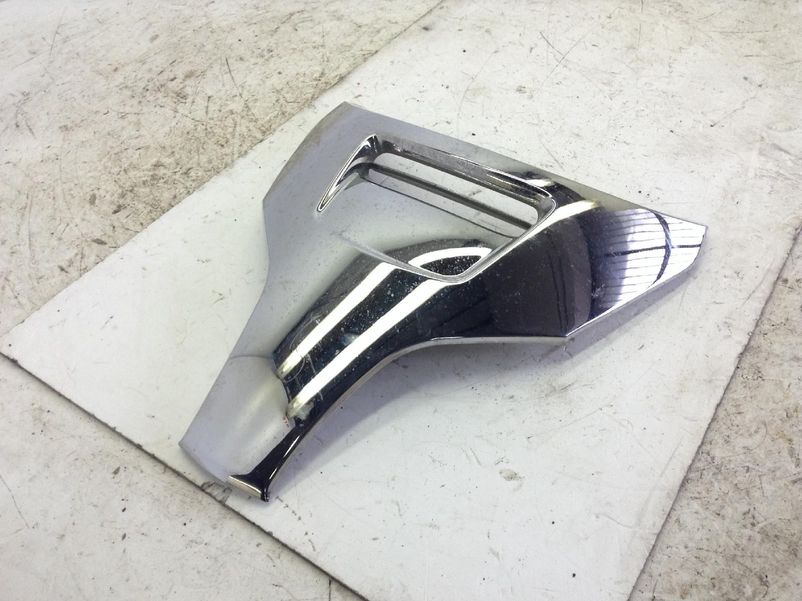 Suzuki burgman abs l0 650 carena coperchio scudo anteriore 2010 2010 bu132