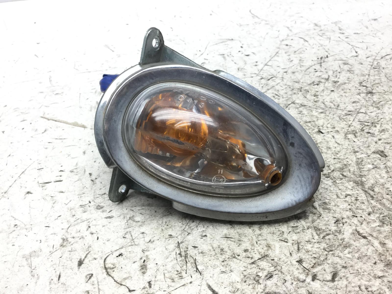 Kymco people e2 2t 50 freccia anteriore destra spinotto rotto 2003 2003 b10020