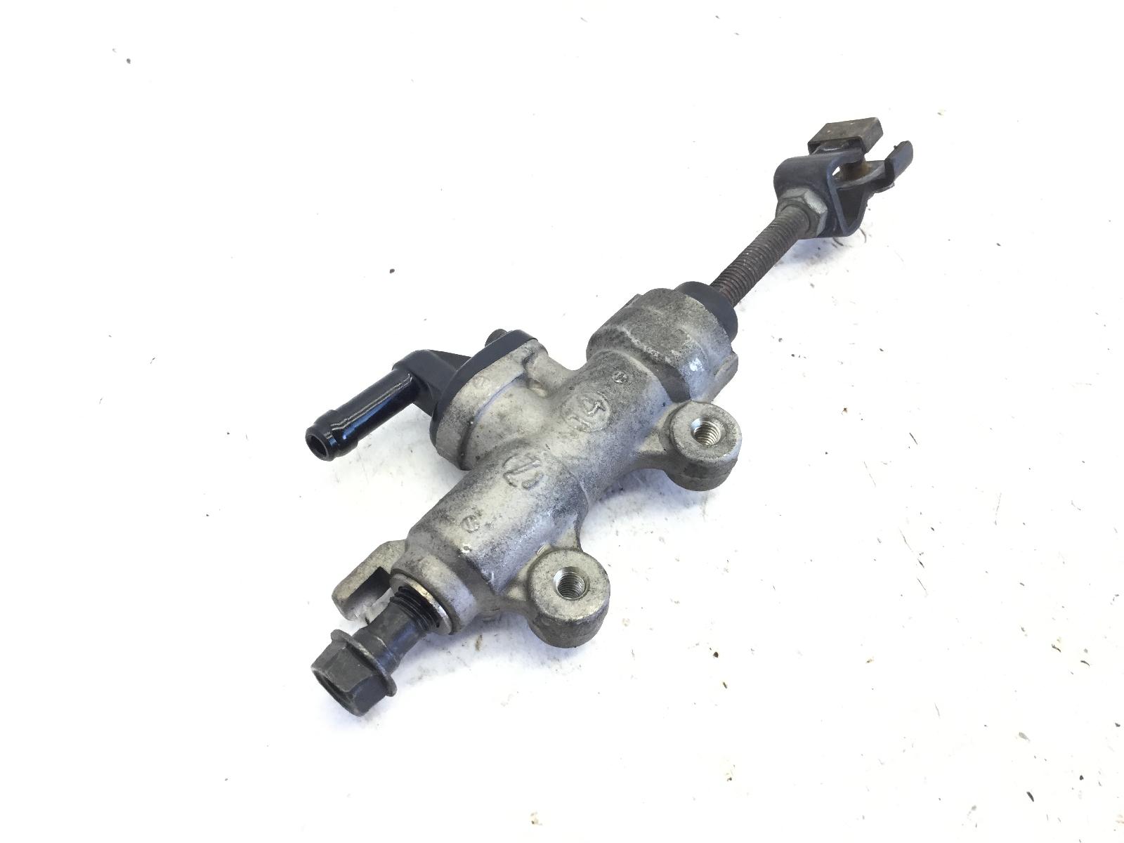 Honda cbr f 600 pompa freno posteriore 1999 1999 jh2pc35a0xm
