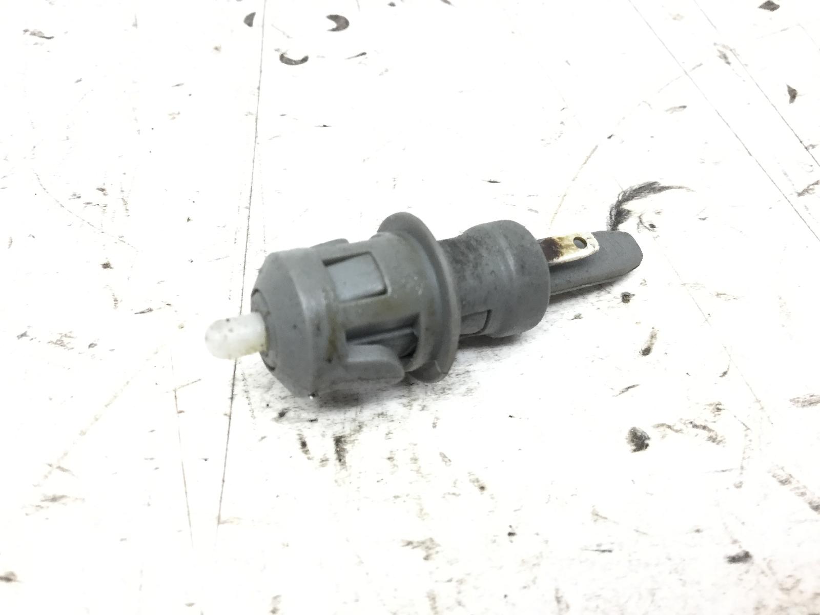 Malaguti centro sl 125 sensore pulsante stop microstop freno posteriore 2011 2011 84009207