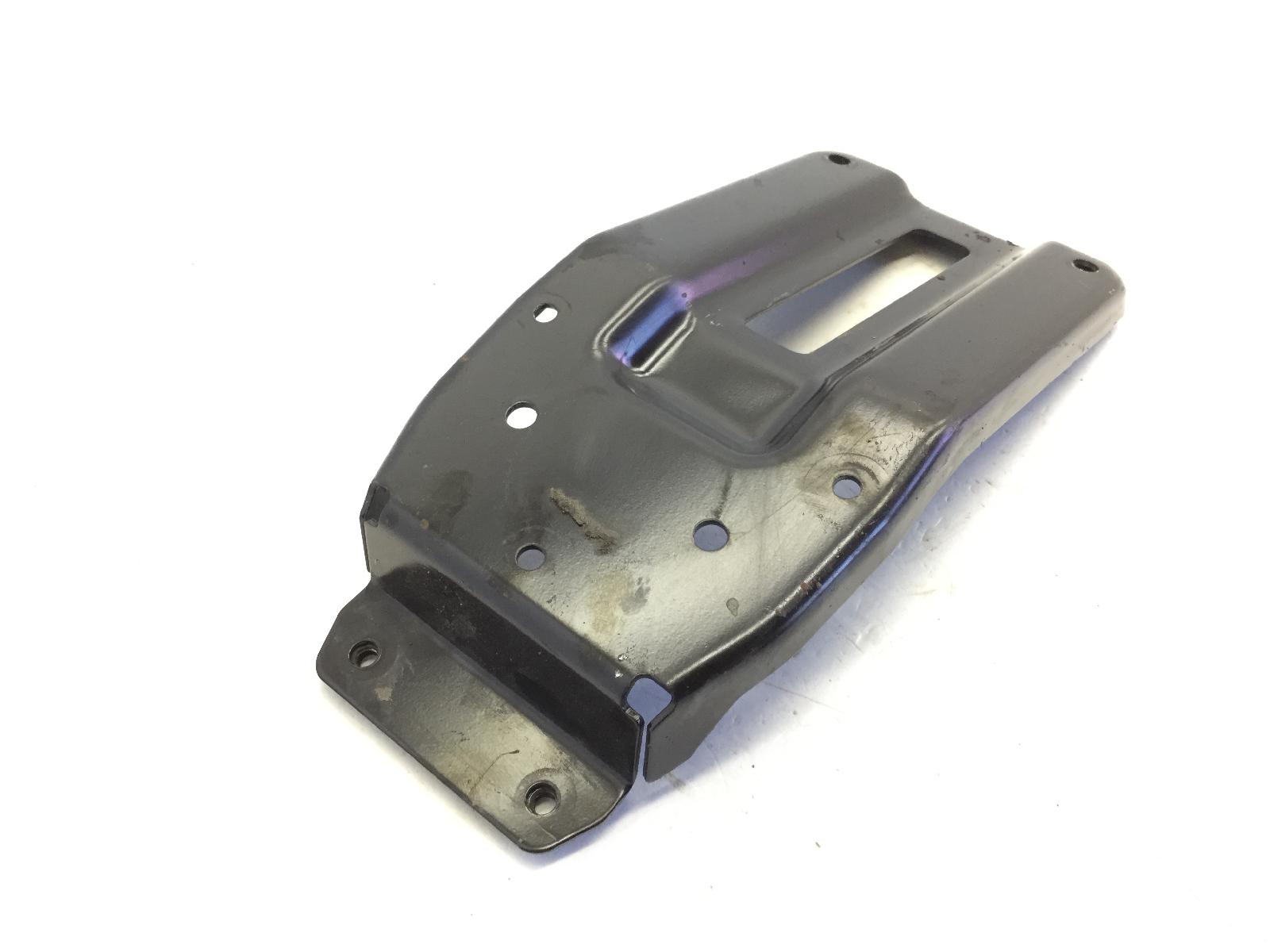 Piaggio x10 e3 500 staffa supporto parafango ruota anteriore 2012 2014 m76300