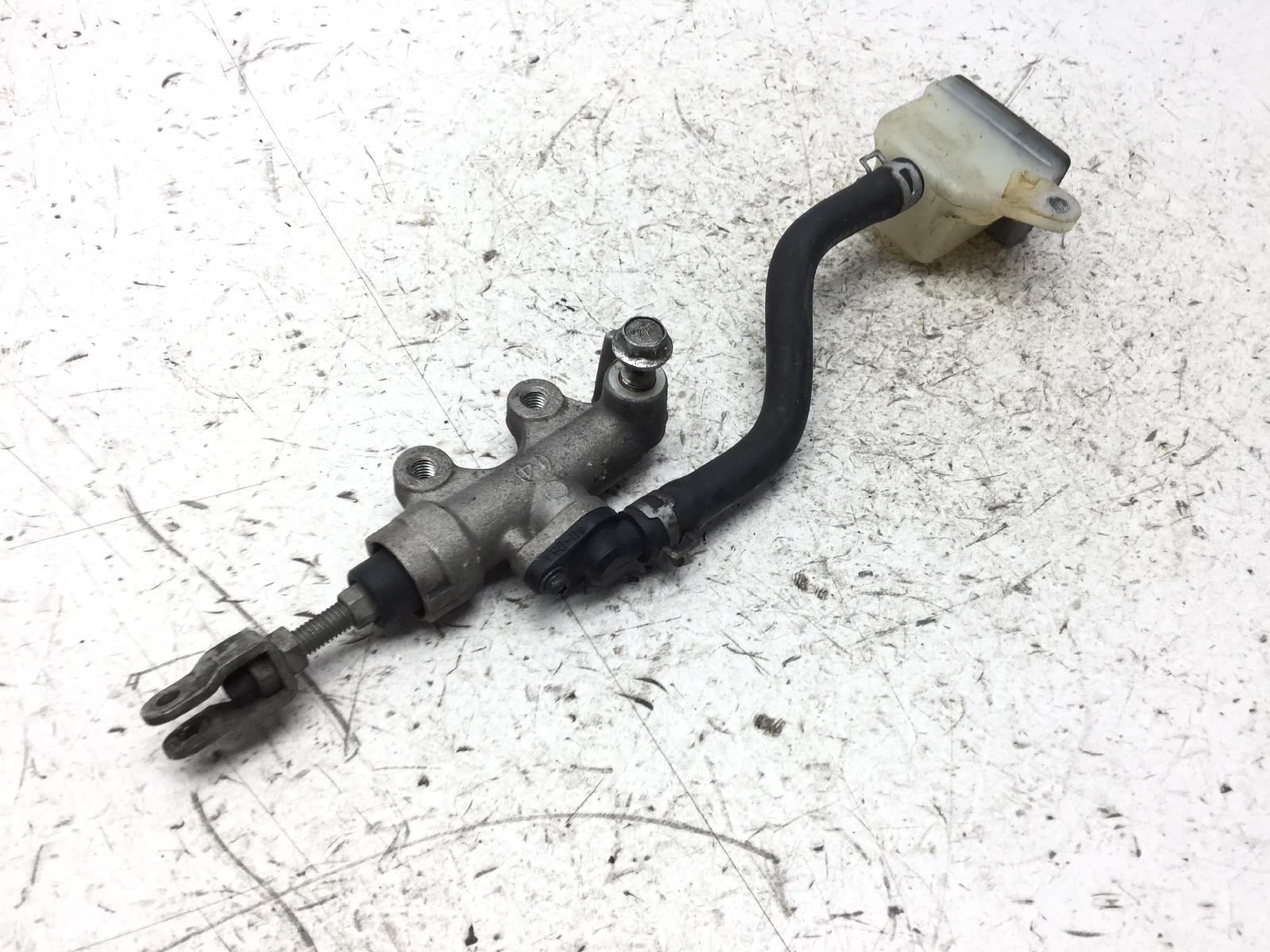 Suzuki gsf bandit s 1250 pompa freno posteriore con serbatoio olio 2007 2010 ch113