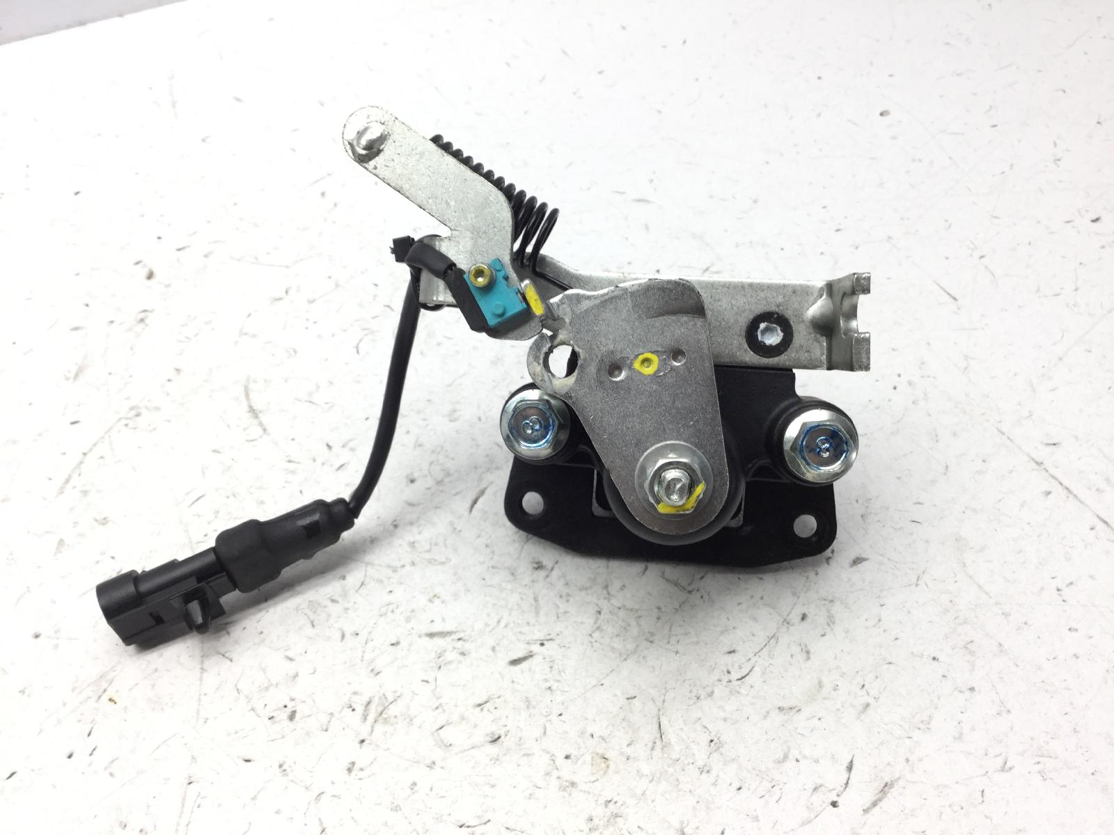 Piaggio mp3 erl ibrido 300 pinza freno stazionamento antirollio 2010 2013 m65200