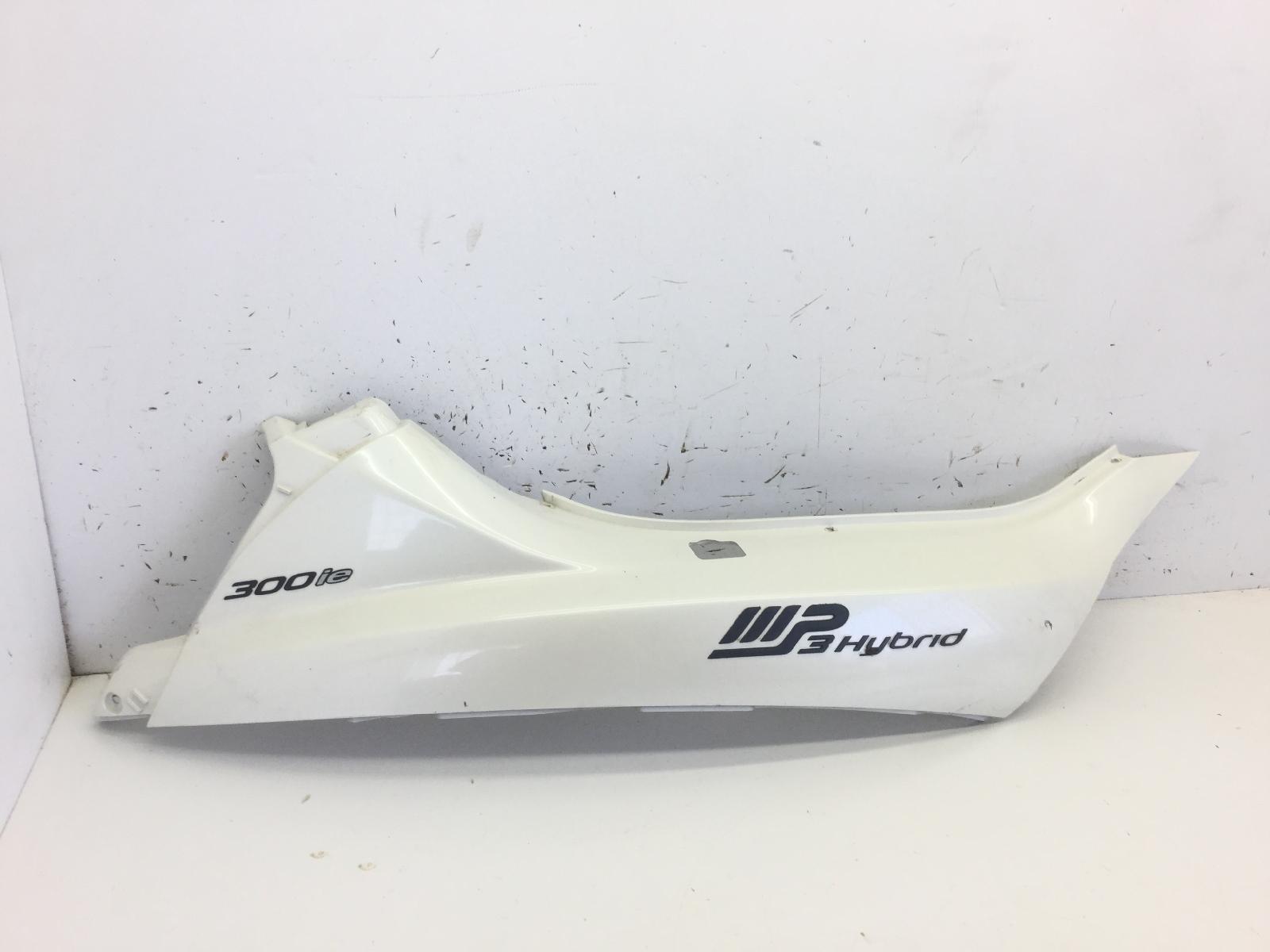 Piaggio mp3 erl ibrido 300 carena fiancata posteriore destra 2010 2013 m65200