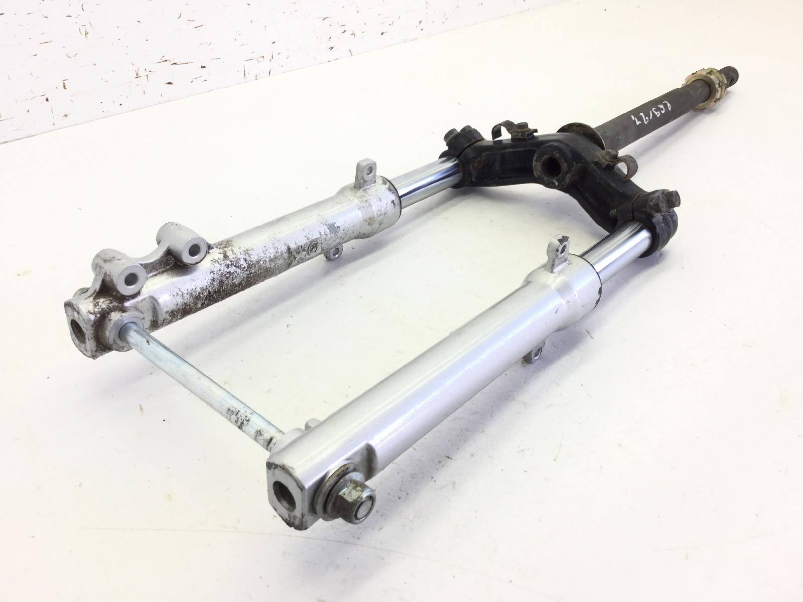 Peugeot kisbee 2t 50 forcella - punti di ruggine su parte alta stelo destro 2011 2011 vgak1aaaa0j