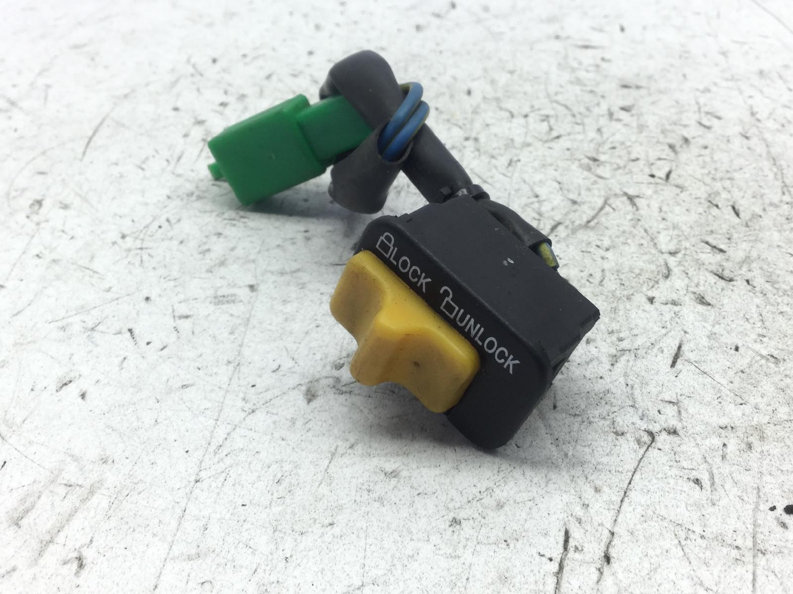 Sym symphony st 200 tasto pulsante lock unlock sblocco blocco 2015 2015 xb20w1-eu