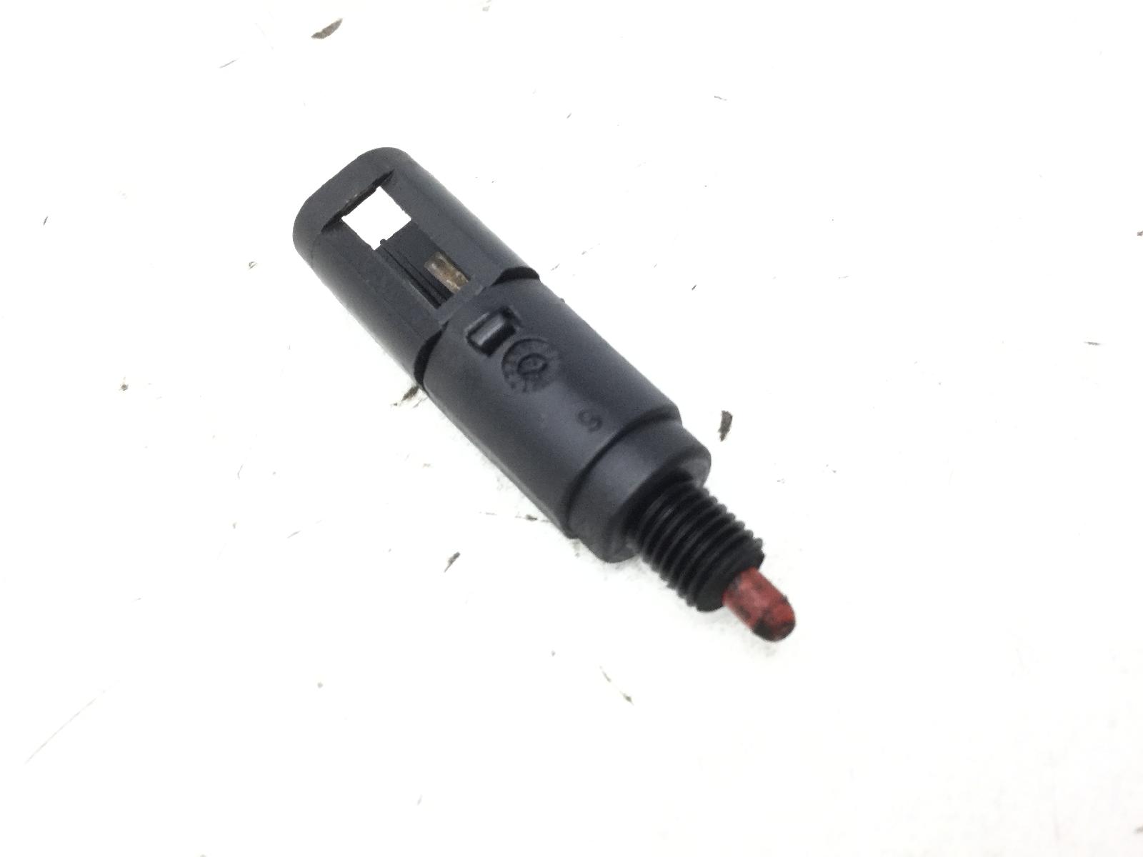 Piaggio vespa s e3 125 sensore pulsante stop microstop freno posteriore 2007 2008 m44302