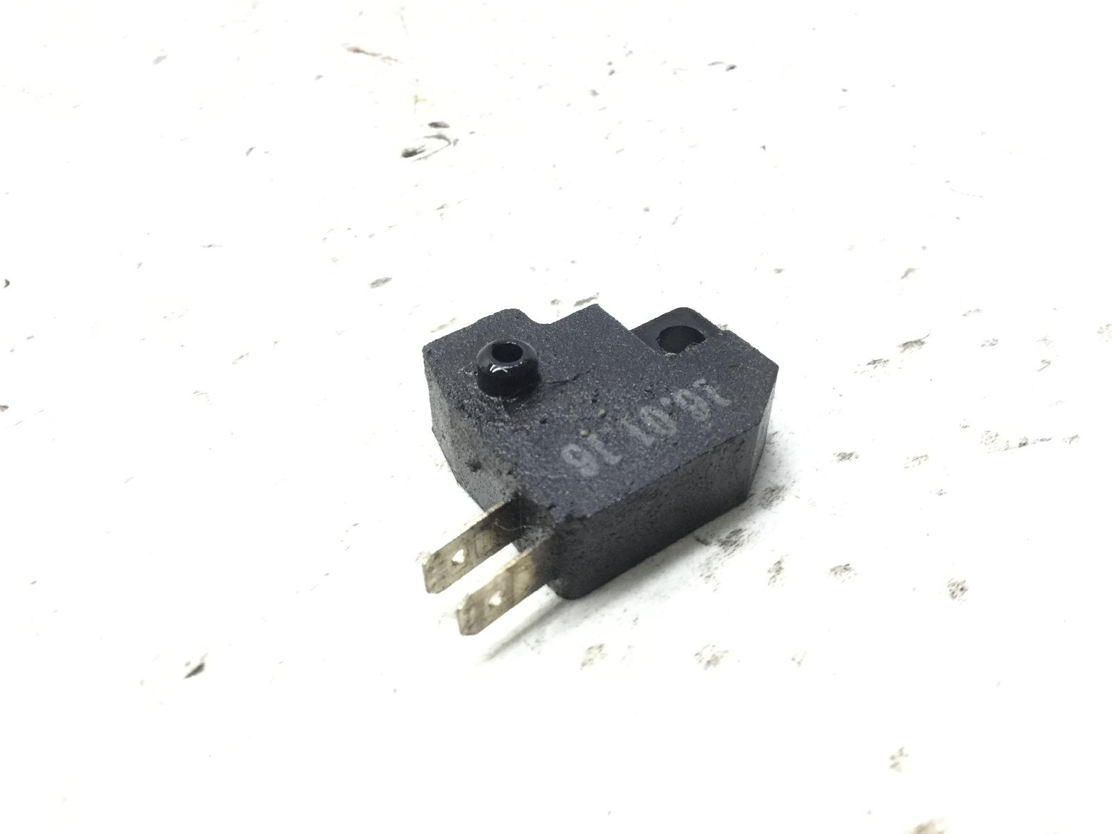 Kymco super 8 2t 50 sensore stop microstop freno anteriore destro 2013 2013 u91000