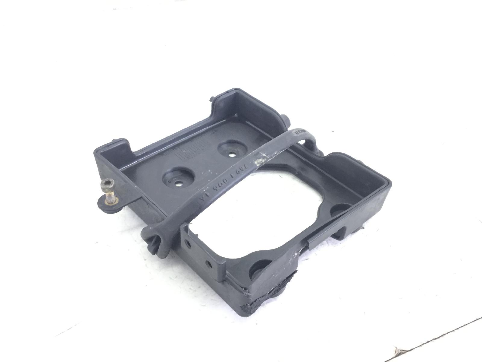 Ducati monster 620 staffa supporto batteria - rottura 2003 2003 m400aa