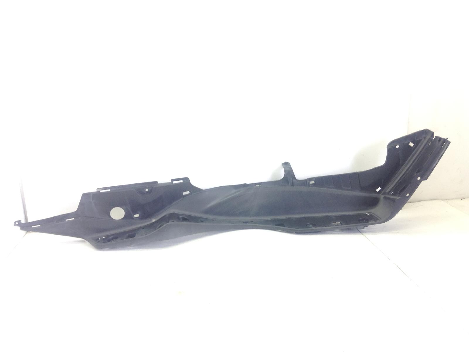 Suzuki burgman an 400 carena pedana pavimento poggiapiedi destra 2012 2012 cg111