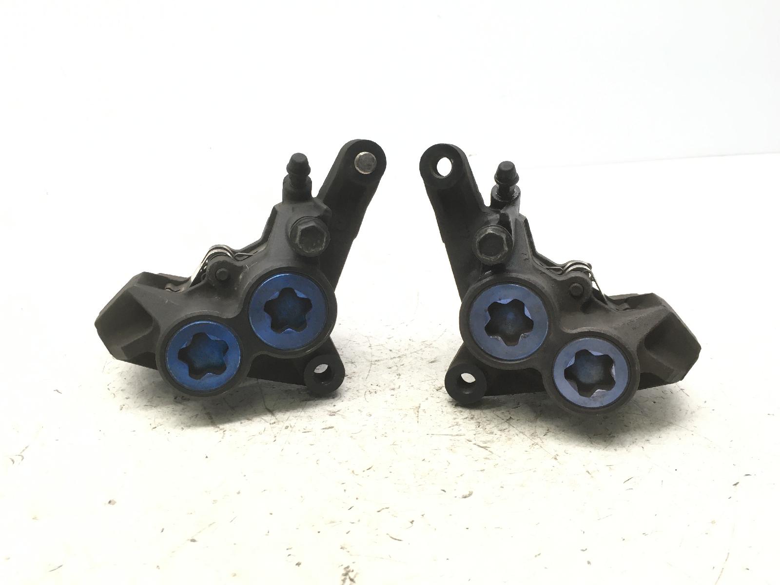 Yamaha fzs fazer 600 coppia pinze freno anteriore 60 mm interasse attacco 2000 2001 rj021