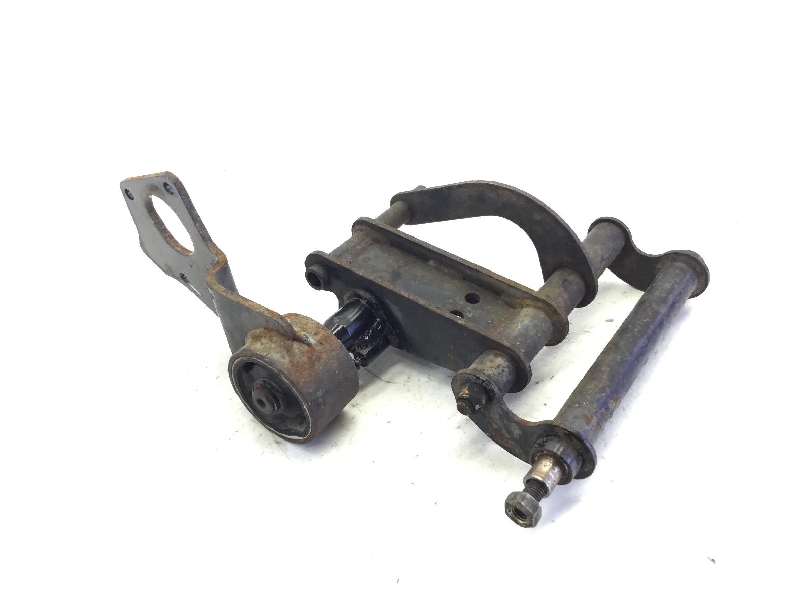 Piaggio fly 4t chn 50 staffa supporto motore 2006 2007 c44500