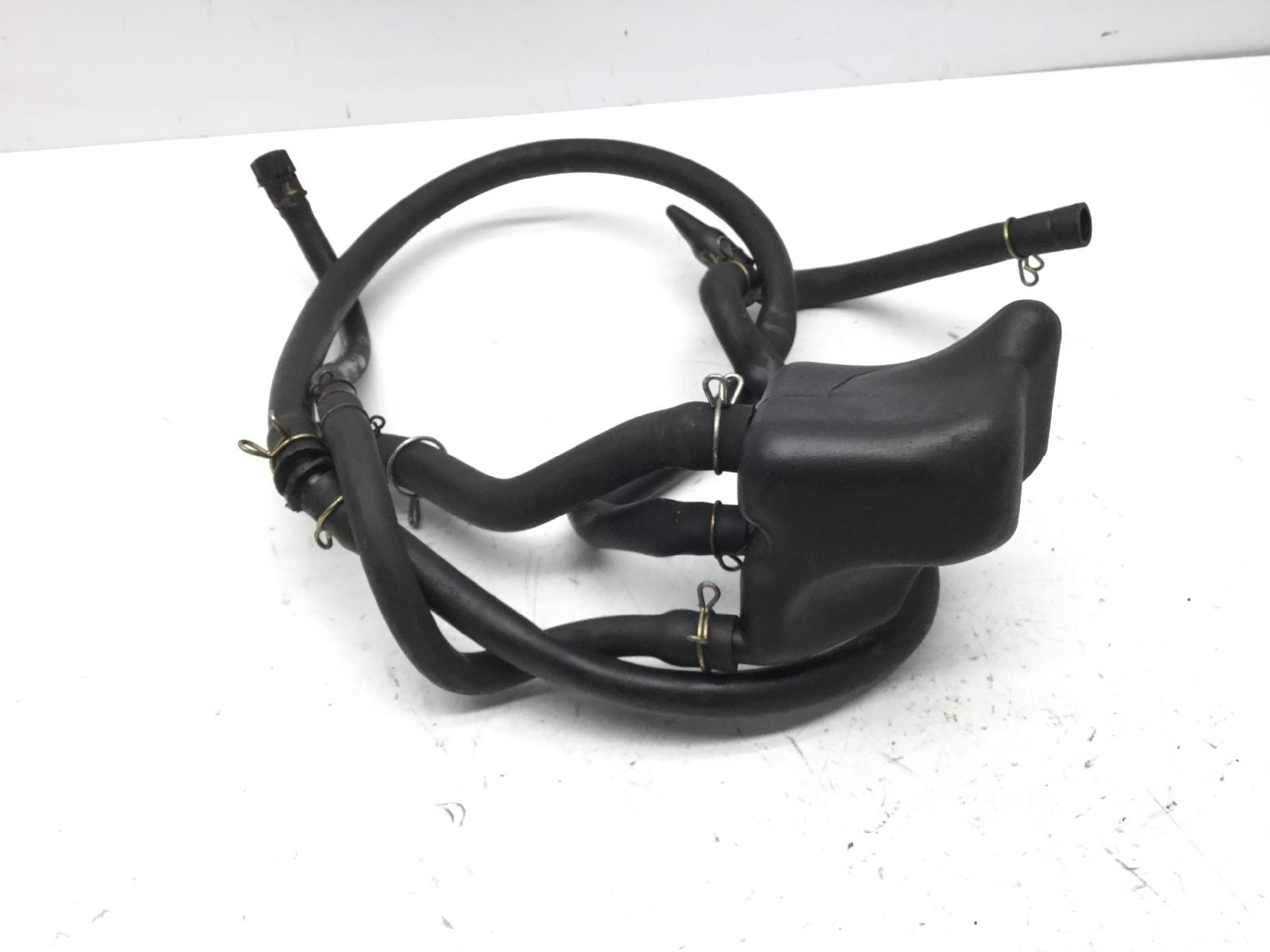 Honda vf f 500 filtro canister valvola vapori con tubi 1986 1986 wf-2100740