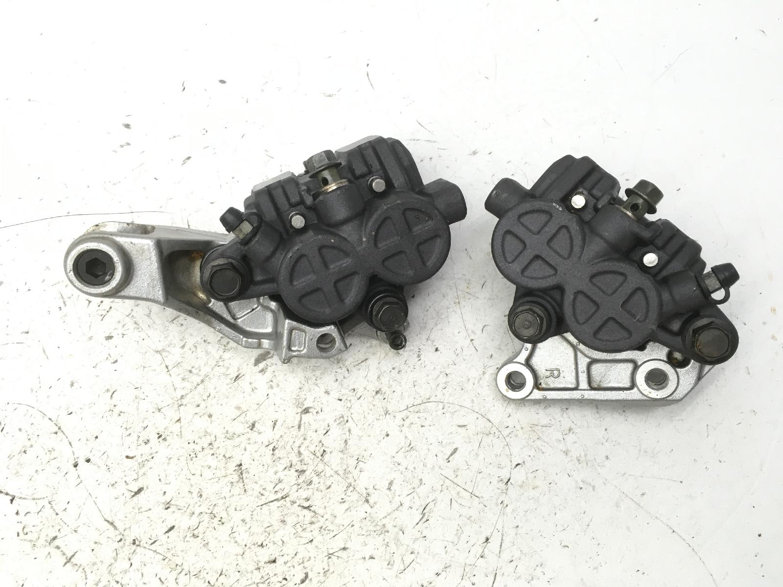 Honda vf f 500 coppia pinze freno anteriore 65 mm interasse attacco 1986 1986 wf-2100740