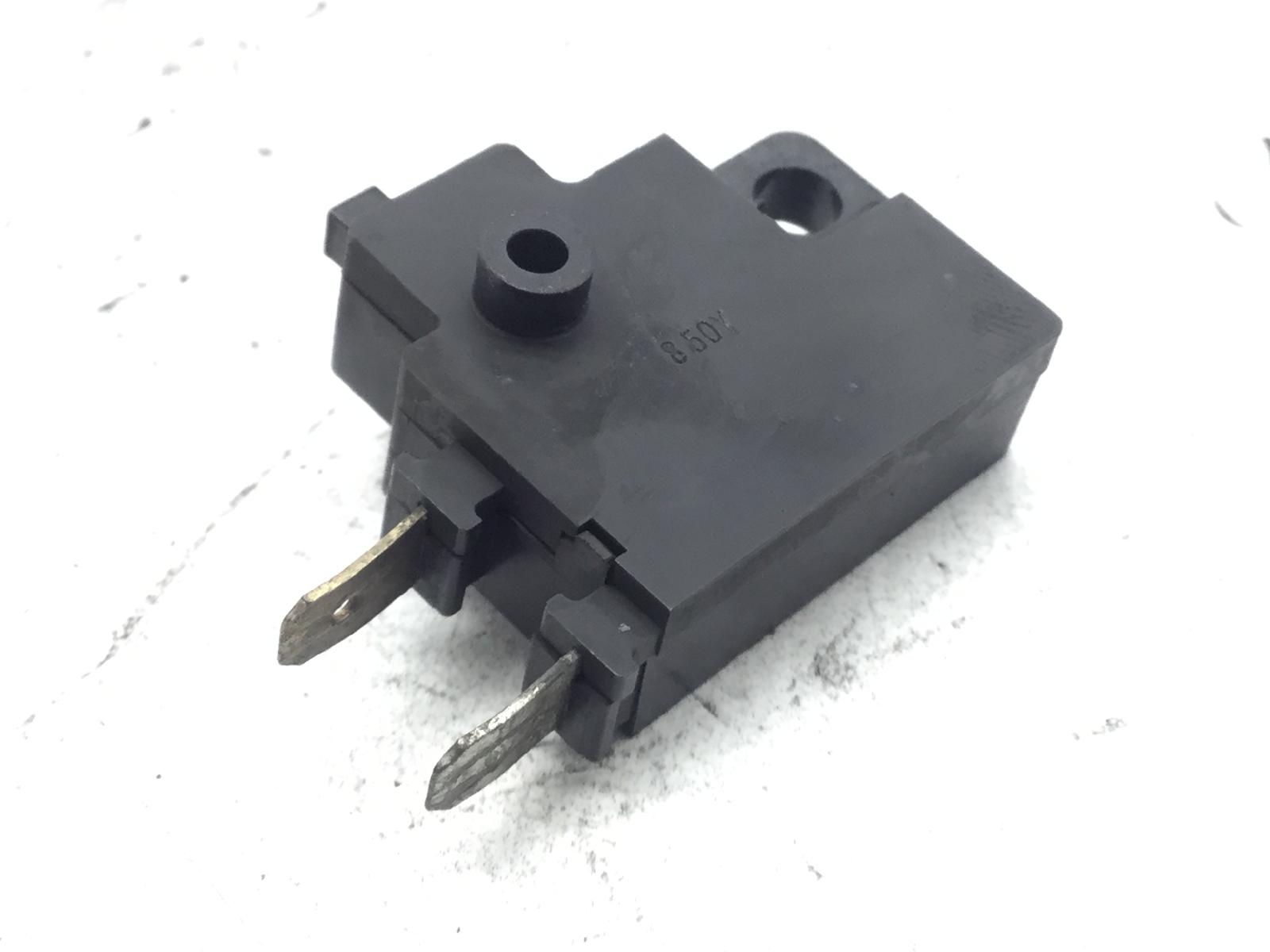 Honda hornet 600 sensore stop microstop freno anteriore destro 1999 1999 jh2pc34a6xm