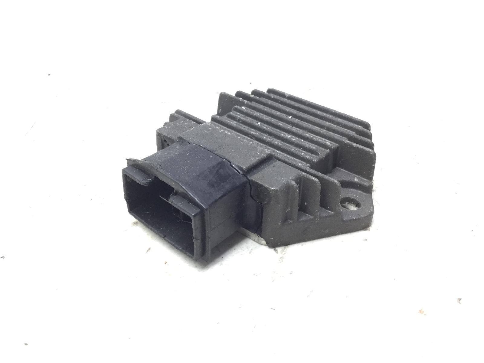 Honda hornet 600 regolatore di tensione 1999 1999 jh2pc34a6xm
