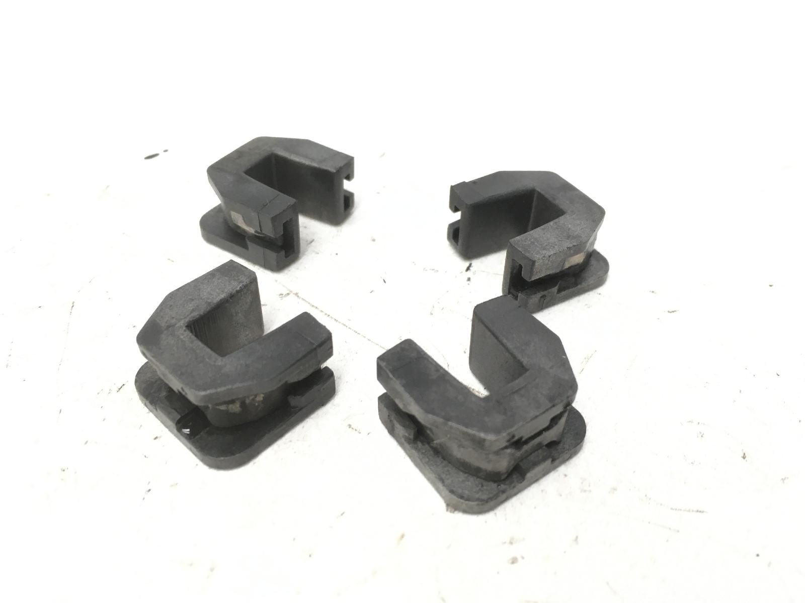 Aprilia leonardo 250 pattini cursori piattello variatore 2002 2004 sv001