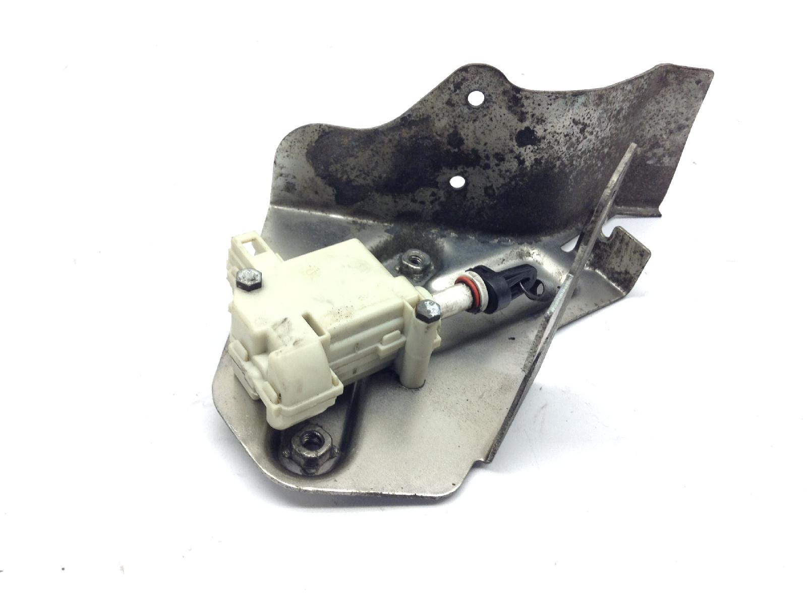 Piaggio mp3 mic 400 attuatore apertura sella e staffa 2008 2010 m59102