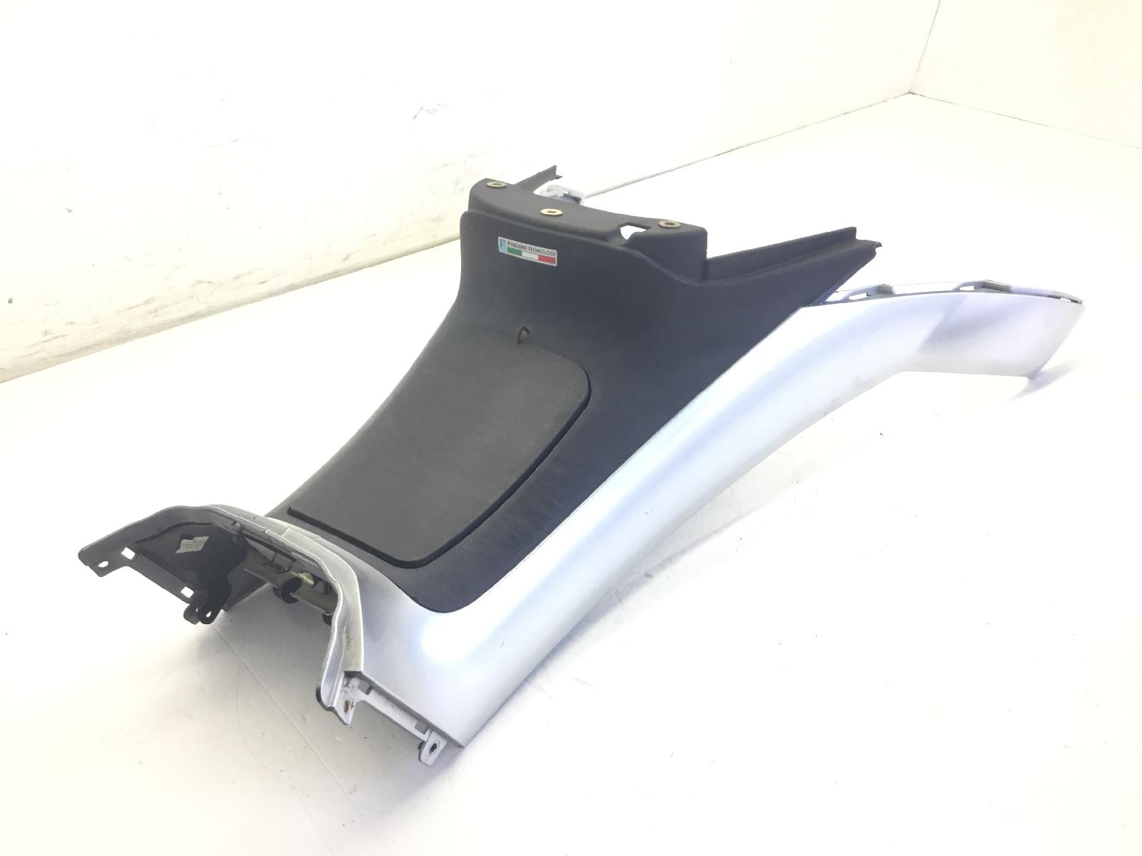 Piaggio mp3 mic 400 carena tunnel pedana centrale 2008 2010 m59102