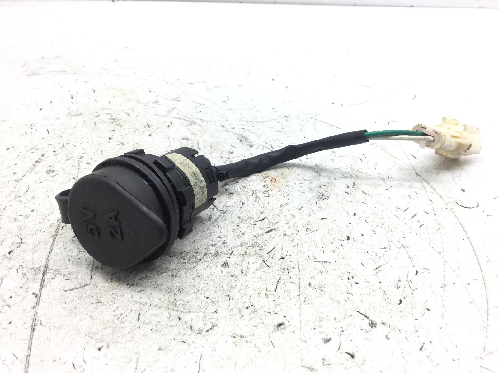 Sym nh x cbs 125 presa usb 5v 2019 2019 lxmmea301kxa