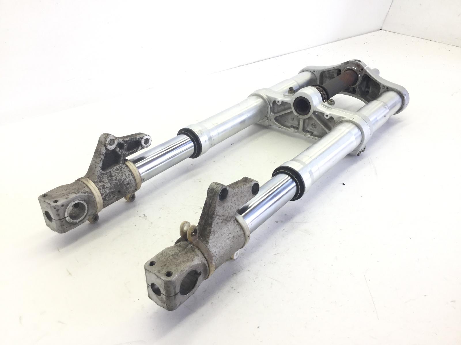 Ducati monster 750 forcella - punti di ruggine su parte bassa stelo destro 2002 2002 m400aa