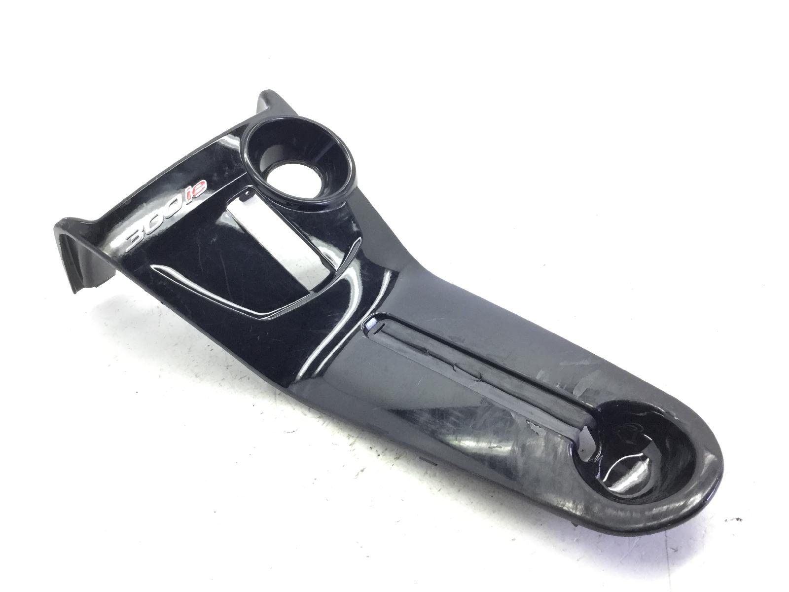 Piaggio mp3 yourban erl 300 coperchio centrale controscudo - attacco rotto 2011 2015 m71200