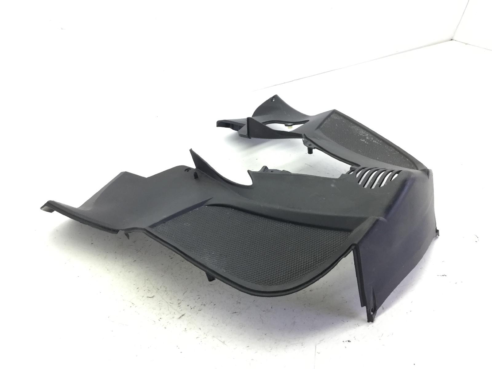 Piaggio mp3 yourban erl 300 carena vano ruota anteriore - 2 attacchi rotti 2011 2015 m71200
