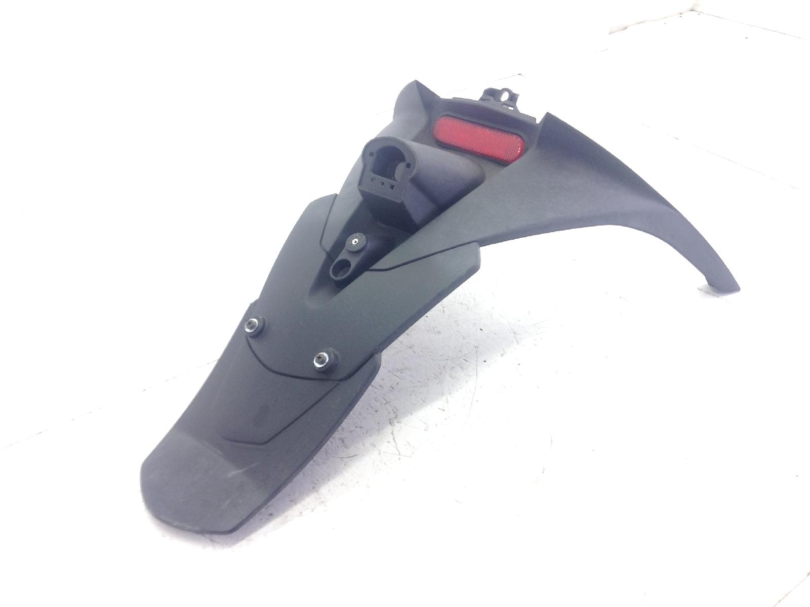 Piaggio mp3 yourban erl 300 parafango posteriore portatarga 2011 2015 m71200