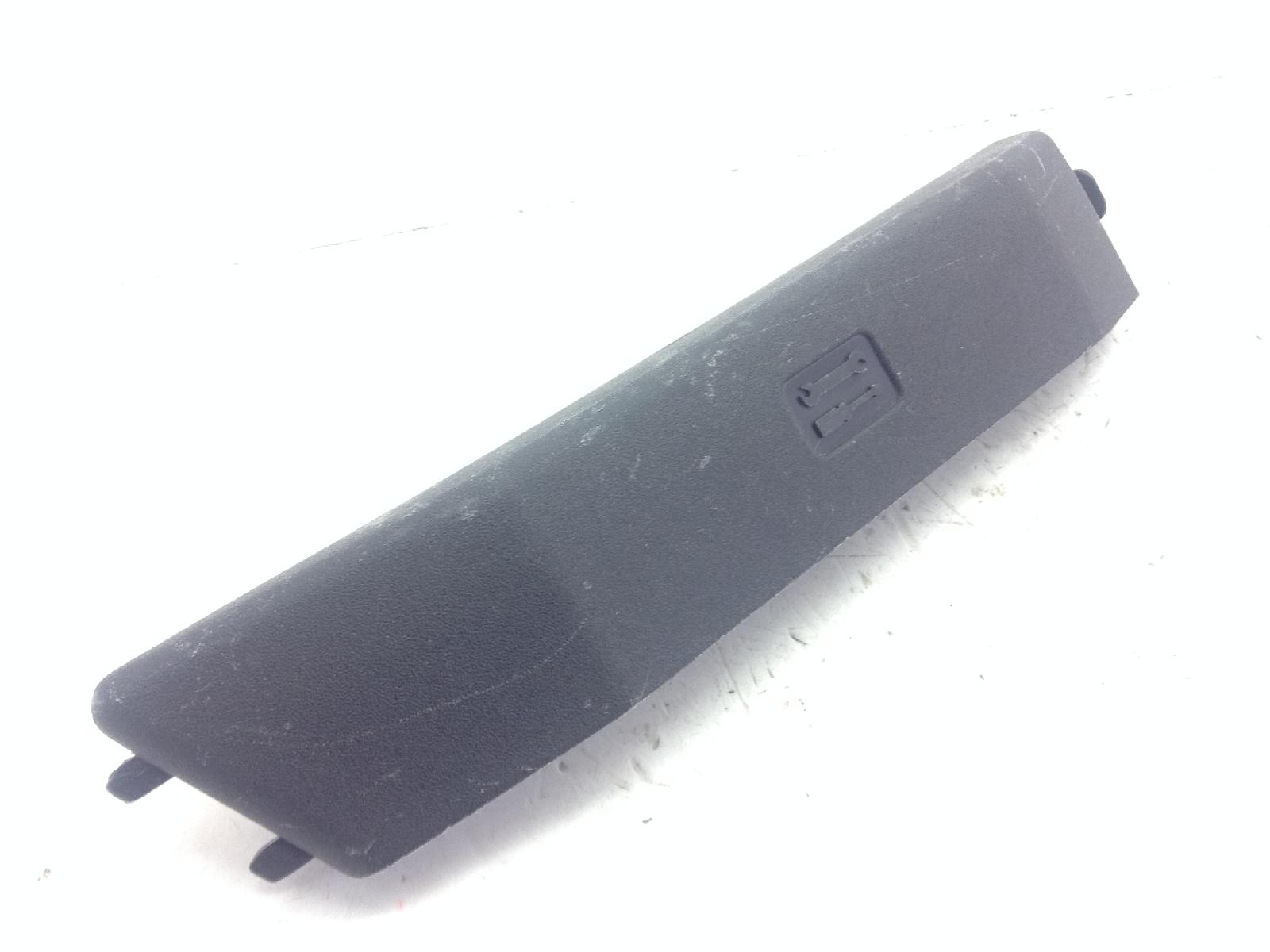 Piaggio mp3 yourban erl 300 tappo coperchio vano porta attrezzi sottosella 2011 2015 m71200