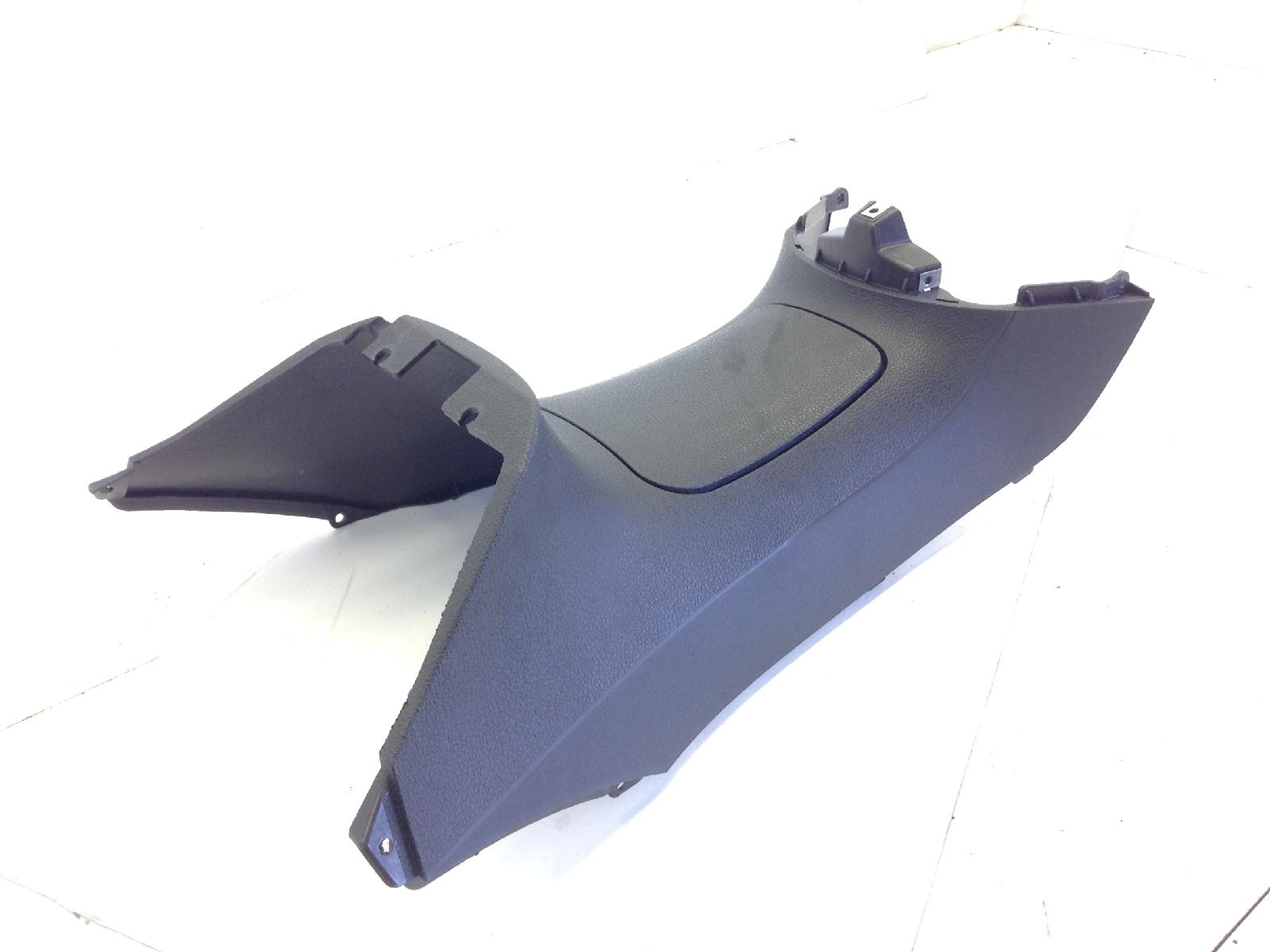 Piaggio mp3 yourban erl 300 carena tunnel pedana centrale e sportello 2011 2015 m71200