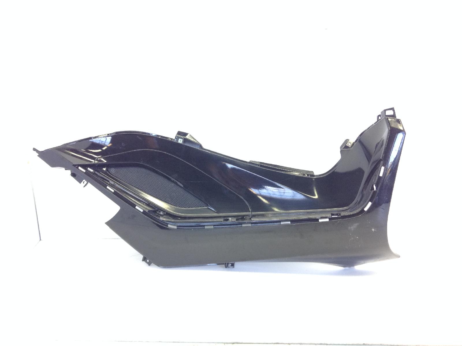 Piaggio mp3 yourban erl 300 carena pedana pavimento poggiapiede destra 2011 2015 m71200