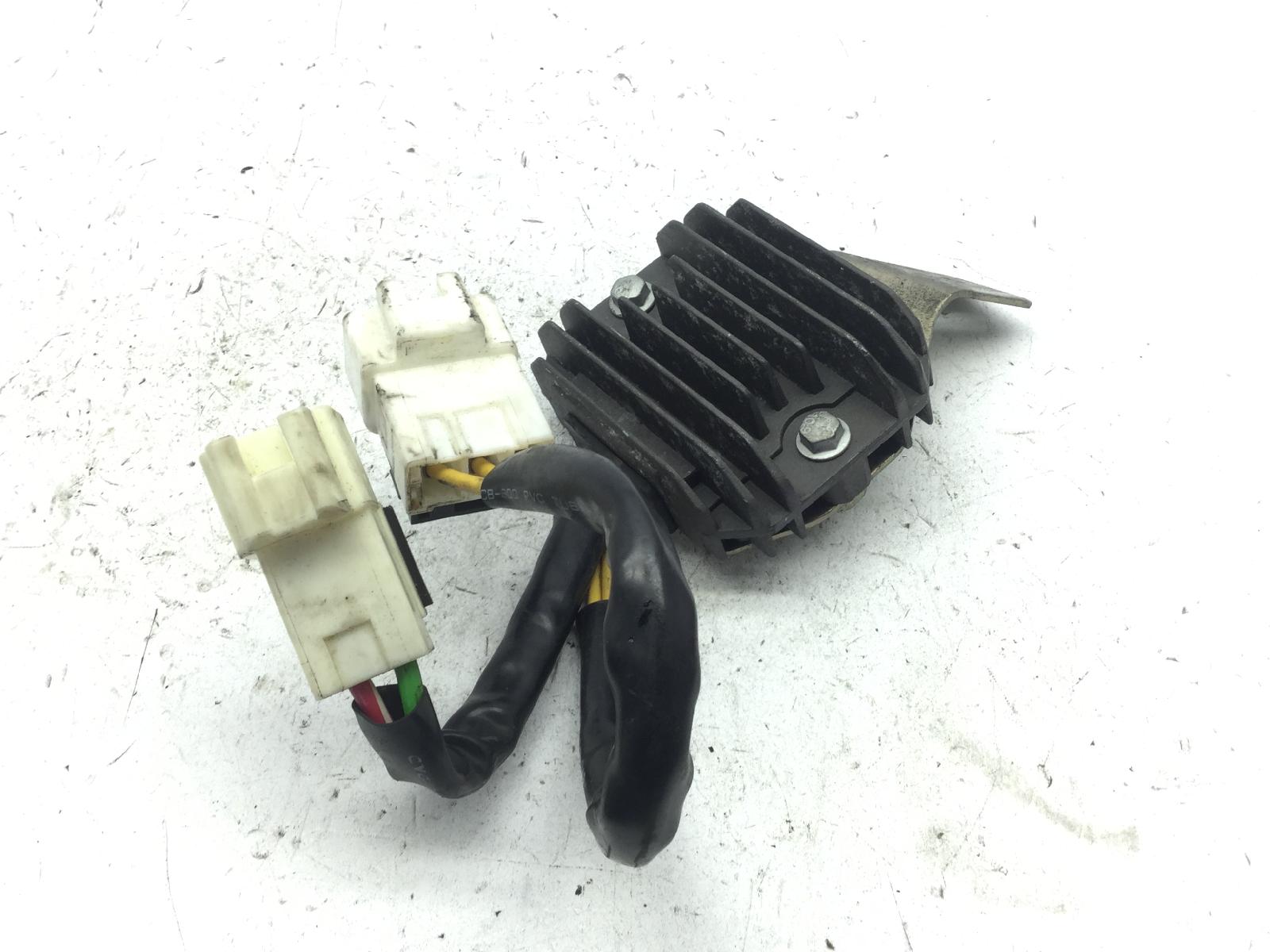 Piaggio fly 3v 4t 125 regolatore di tensione 2012 2013