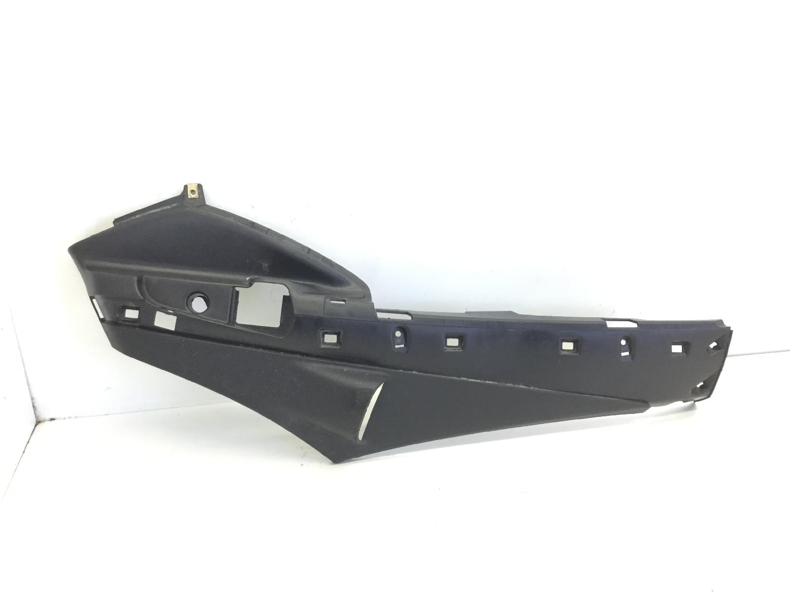 Piaggio fly 3v 4t 125 carena sottopedana sottopavimento destra 2012 2013