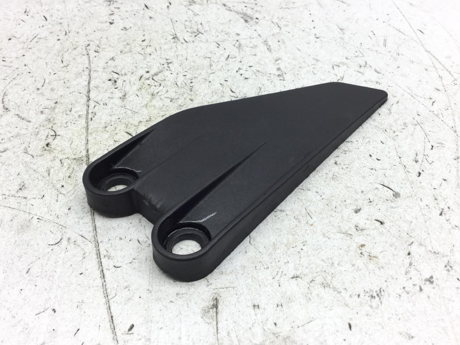 Ktm duke 125 protezione battitacco pedana anteriore sinistra 2021 2021 vbkjpa401mc