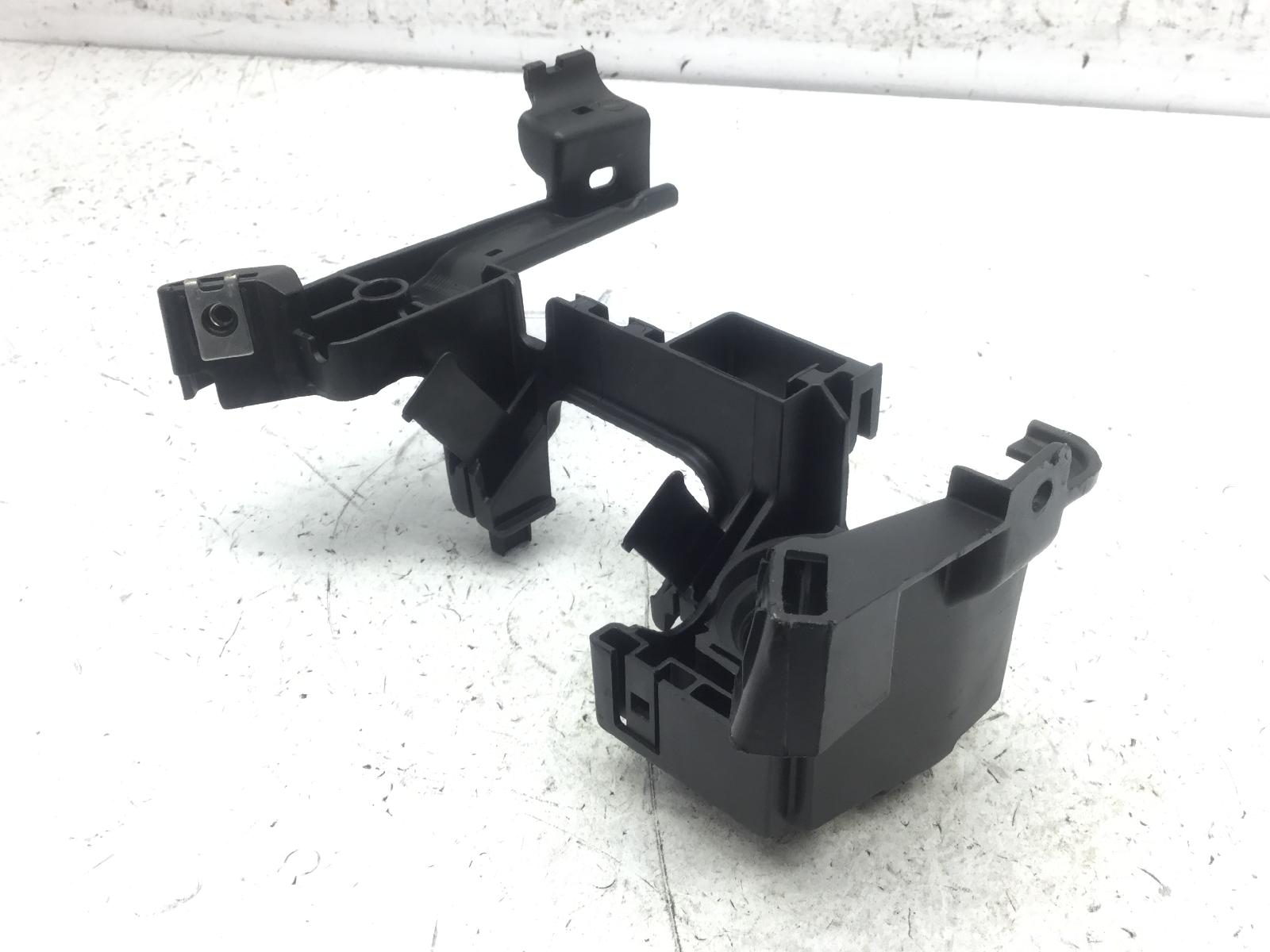 Ktm duke 125 carena portafusibili 2021 2021 vbkjpa401mc
