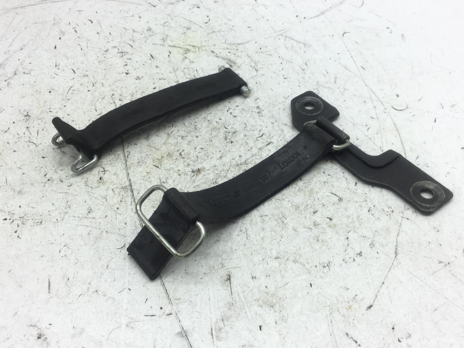 Ktm duke 125 coppia fasce fissaggio batteria 2021 2021 vbkjpa401mc
