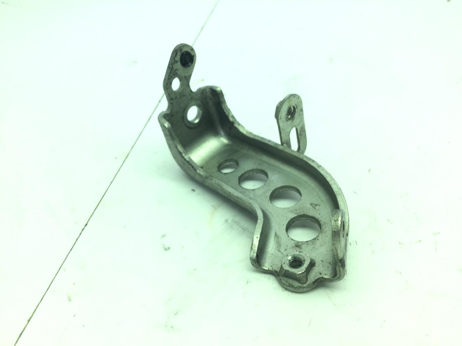Yamaha t-max sx 530 staffa supporto pedana poggiapiede anteriore sinistra 2017 2017 sj142