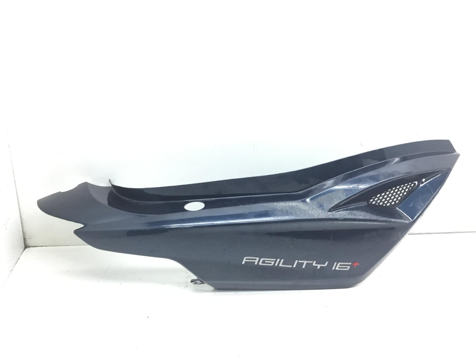 Kymco agility plus 125 carena fiancata posteriore destra - attacco rotto 2021 2021 lc2c90