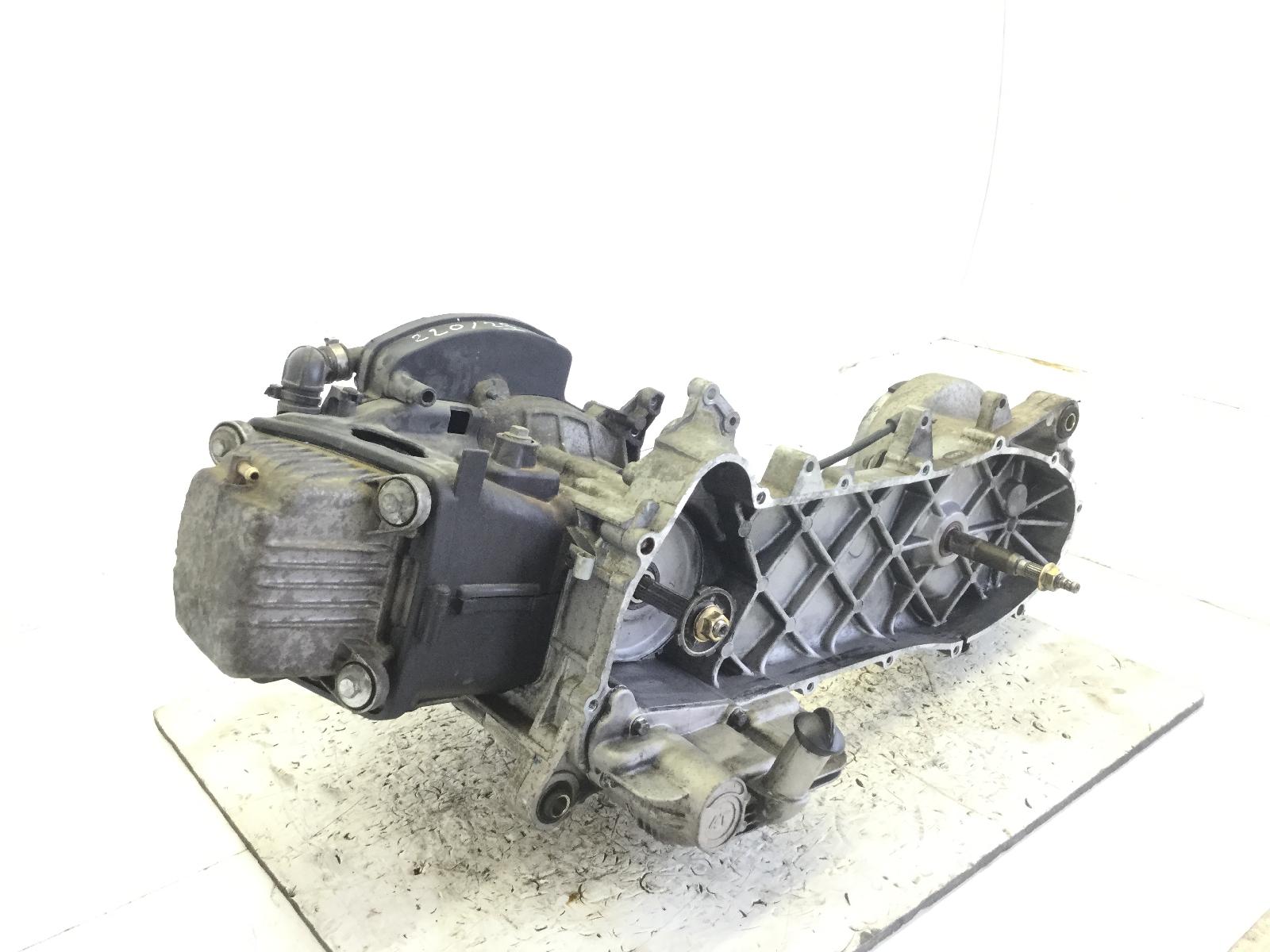 Aprilia scarabeo 4t 100 blocco motore engine - mod. m532m 2014 2014 vab00