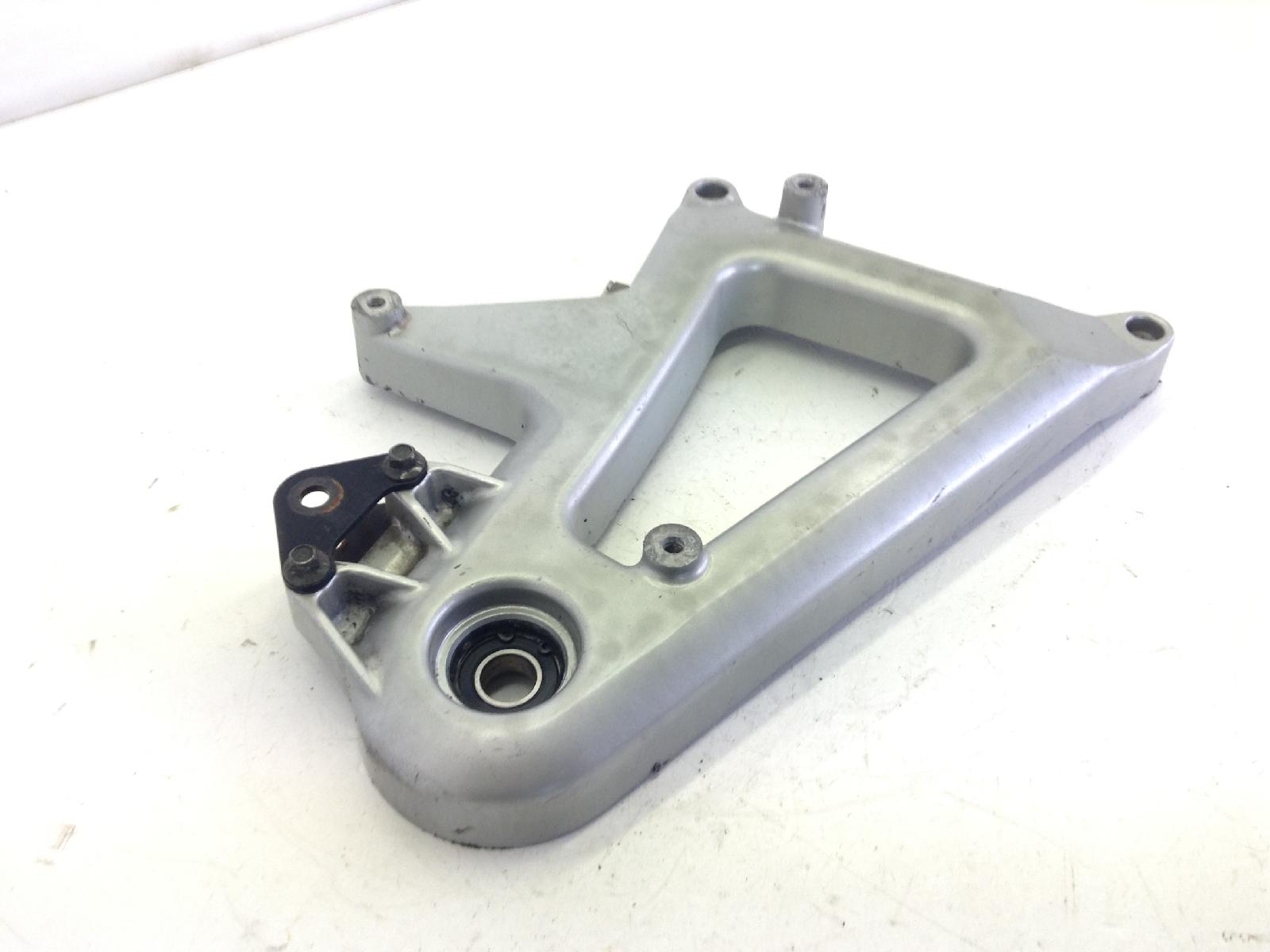 Aprilia scarabeo light 200 staffa supporto scarico marmitta 2011 2012 rbm00